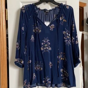 NWT Navy 3/4 Length Sleeve Floral Blouse